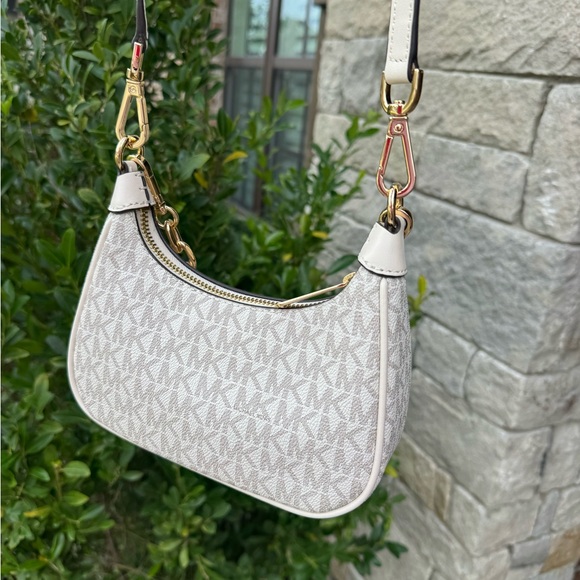 ✨NEW MICHAEL MICHAEL KORS Beige Monogram Mini Cora Crossbody Bag ✨ - Picture 5 of 13